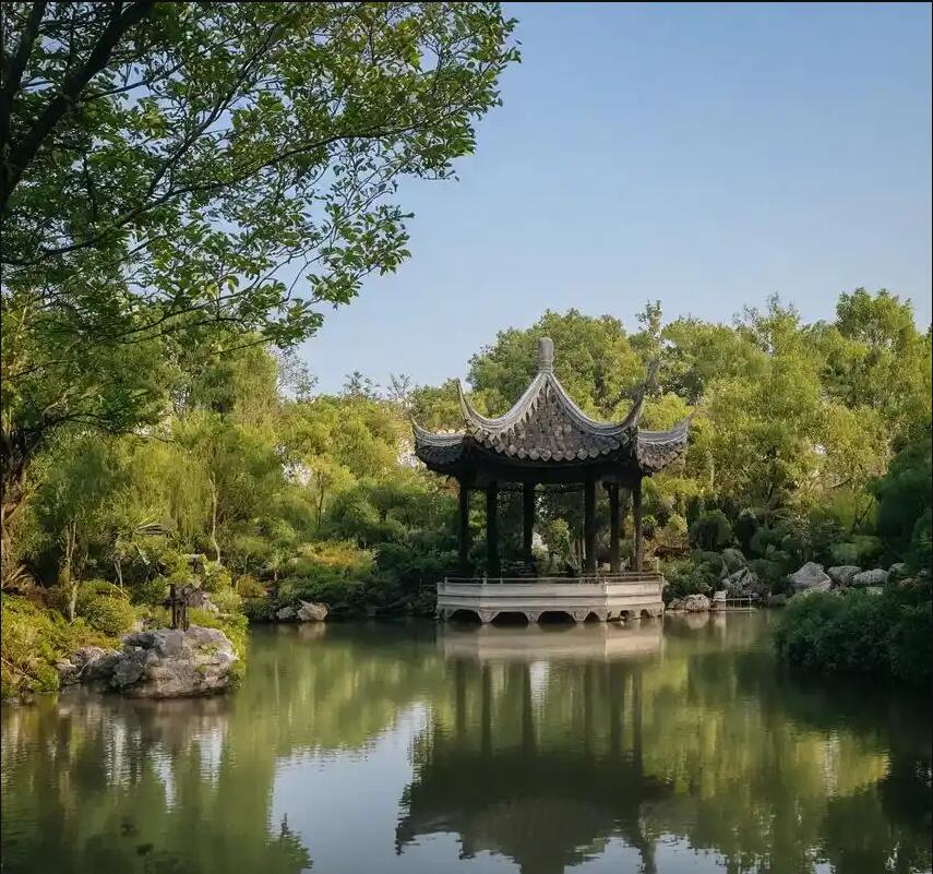 黄山之桃餐饮有限公司